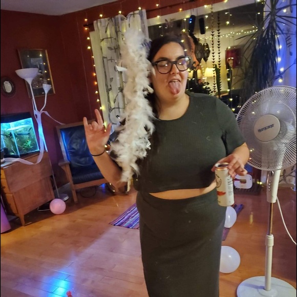 Meet your Posher, Stella - Picture 1 of 1